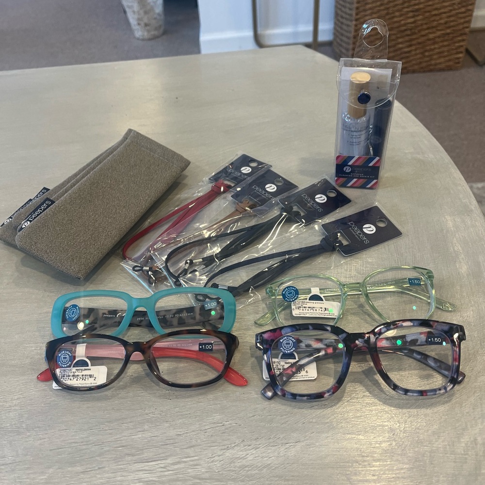 Peepers Stylish Reading Glasses Set with Accessories (4 pair)